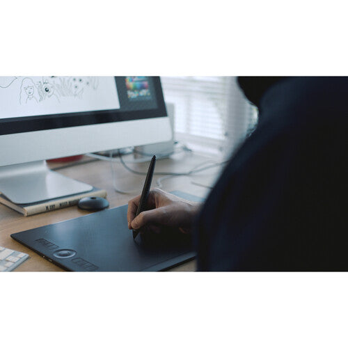 Wacom Intuos Creative Pen Tablet (Small, Black).