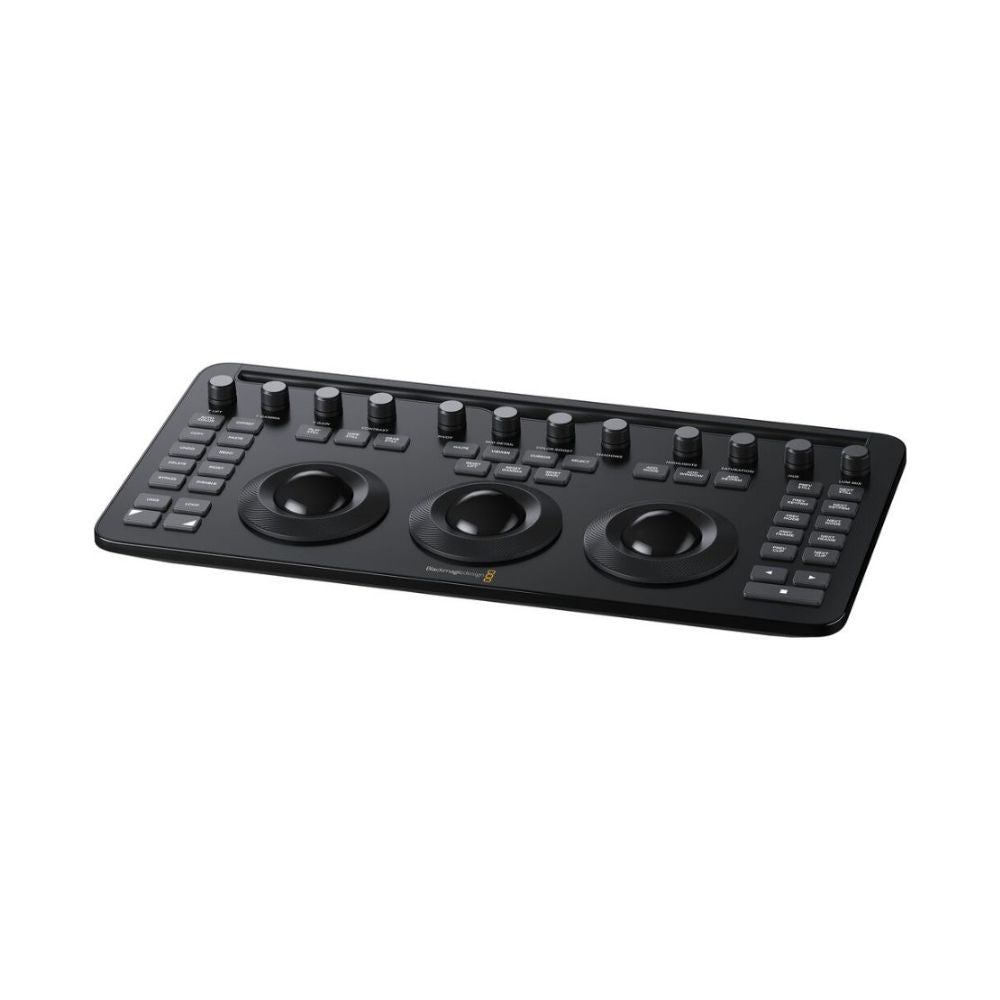 Blackmagic Design DaVinci Resolve 17 Studio with Speed Editor (Dongle)