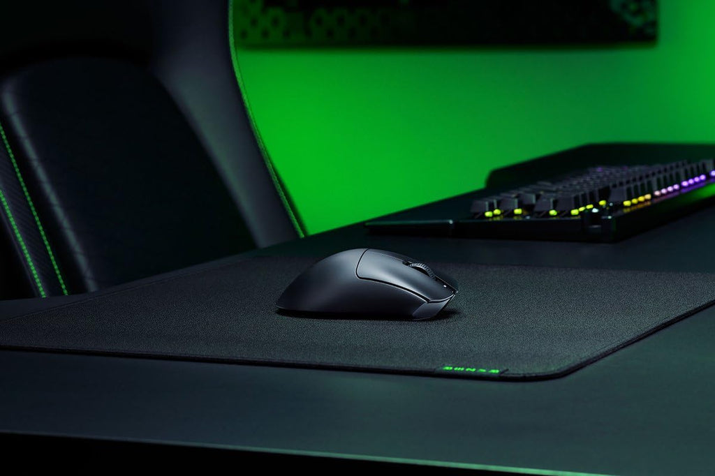 DeathAdder V3 HyperSpeed Wireless Esports Gaming Mouse, 55 g Lightweight, Ergonomic & Smooth Touch Texture, Up to 100 Hr Battery, G Battery life Up to 100 hours at 1000 Hz Up to 20 hours at 8000 Hz*