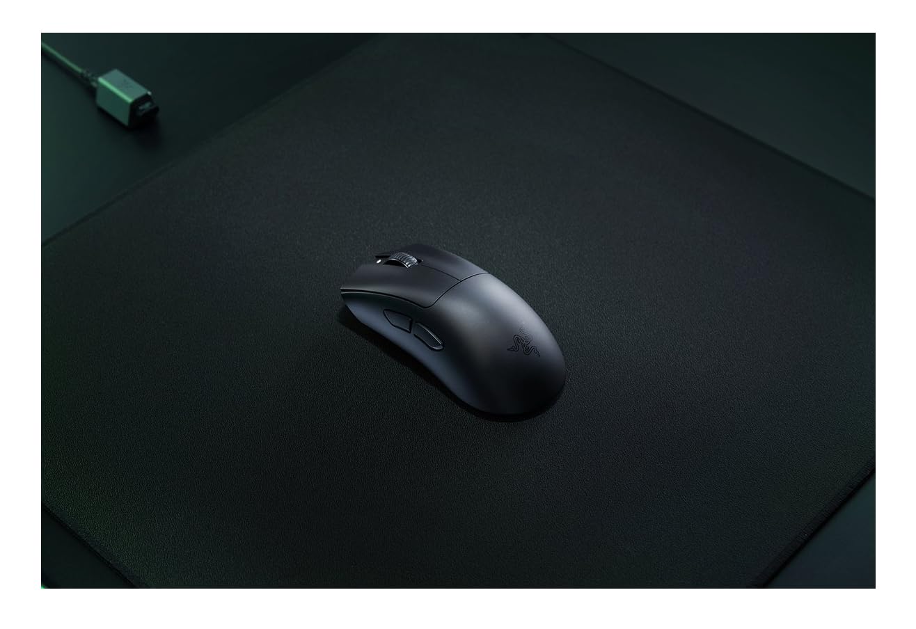 DeathAdder V3 HyperSpeed Wireless Esports Gaming Mouse, 55 g Lightweight, Ergonomic & Smooth Touch Texture, Up to 100 Hr Battery, G Battery life Up to 100 hours at 1000 Hz Up to 20 hours at 8000 Hz*