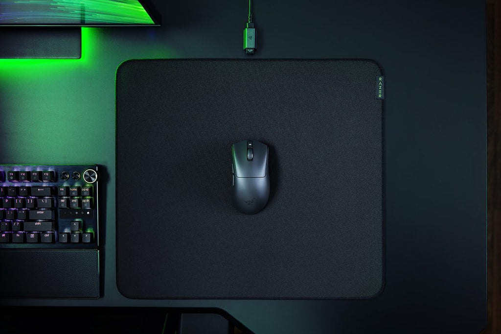 DeathAdder V3 HyperSpeed Wireless Esports Gaming Mouse, 55 g Lightweight, Ergonomic & Smooth Touch Texture, Up to 100 Hr Battery, G Battery life Up to 100 hours at 1000 Hz Up to 20 hours at 8000 Hz*