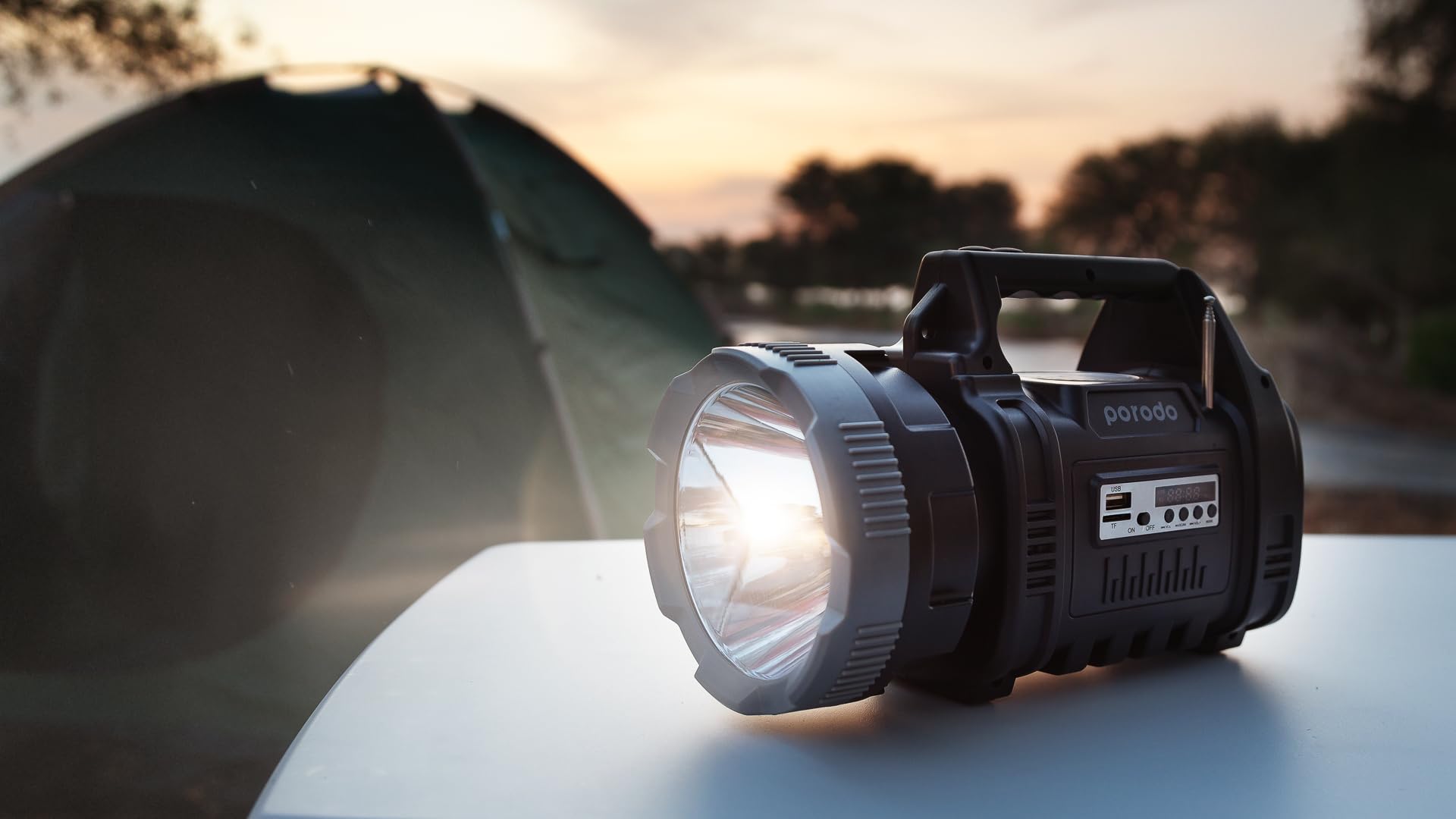 Porodo LifeStyle Outdoor 10W 3 in 1 Flashlight with FM Radio and Bluetooth Speaker - image 4