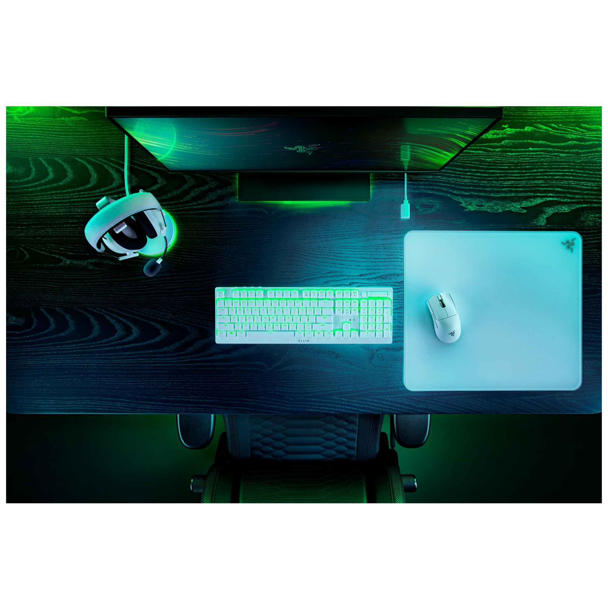 Viper V3 Pro - White Ultra-lightweight Wireless Symmetrical Esports Mouse 54 G Ultra-Lightweight Design Razer™ Focus Pro 35K Optical Sensor Gen-2 Razer™ HyperPolling 8K Hz Technology
