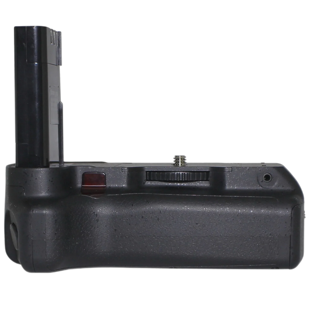 MB-D5000 Vertical Battery Grip for Nikon D5000 / D3000 / D60 / D40 - P557